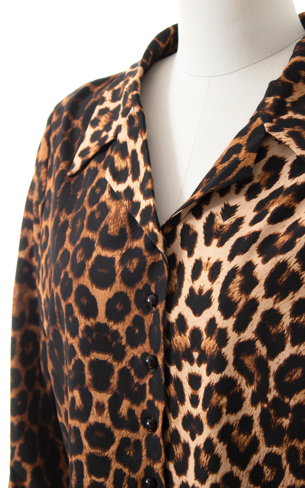 Modern 1950s Style Leopard Print Blouse | x-large