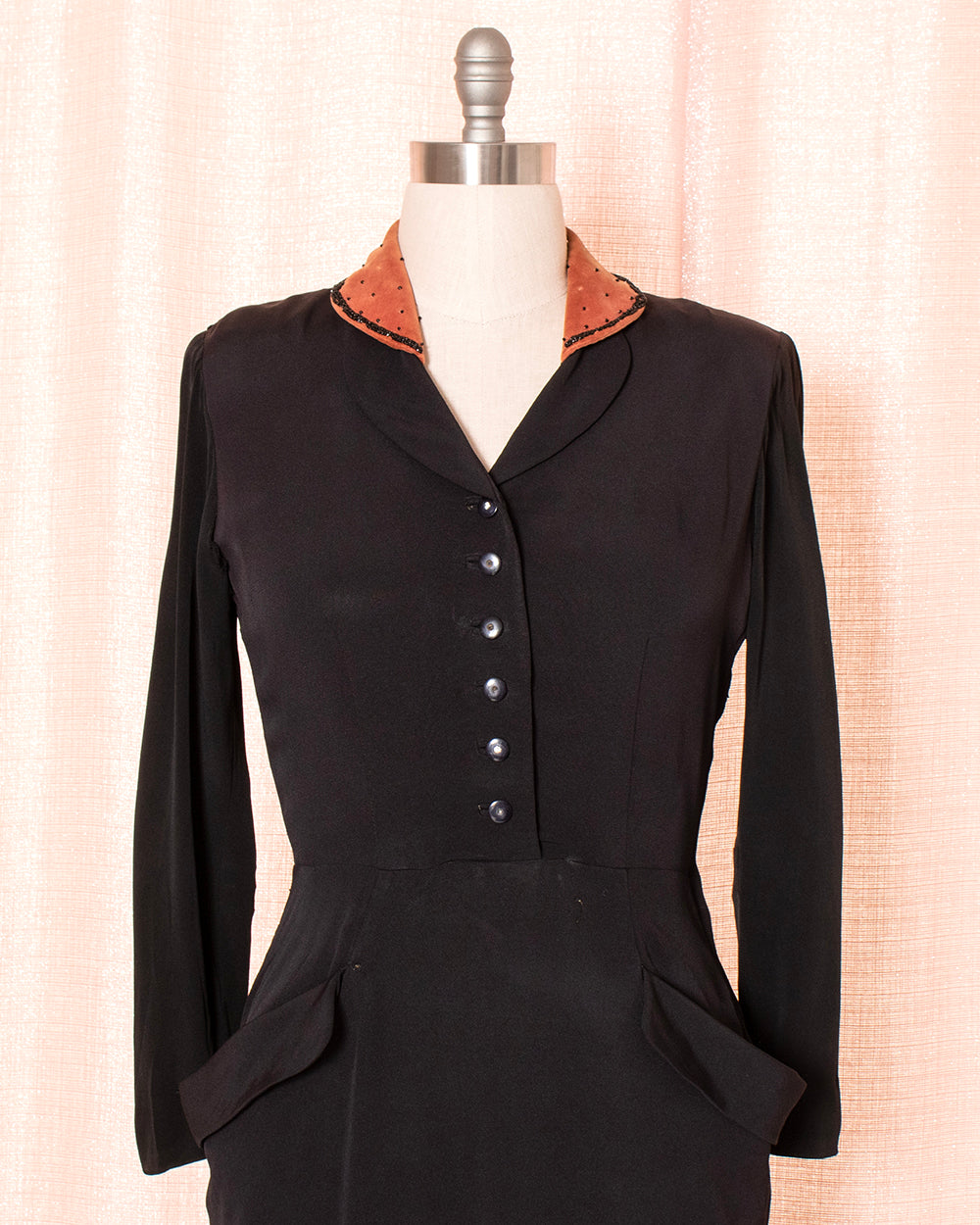 [AS-IS] 1940s Black Rayon Beaded Velvet Collar Shirtwaist Cocktail Dress | large