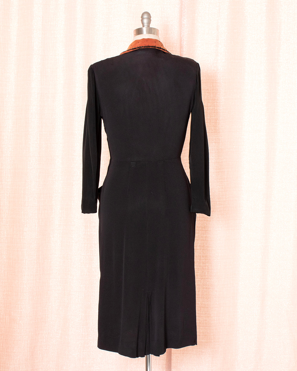 [AS-IS] 1940s Black Rayon Beaded Velvet Collar Shirtwaist Cocktail Dress | large