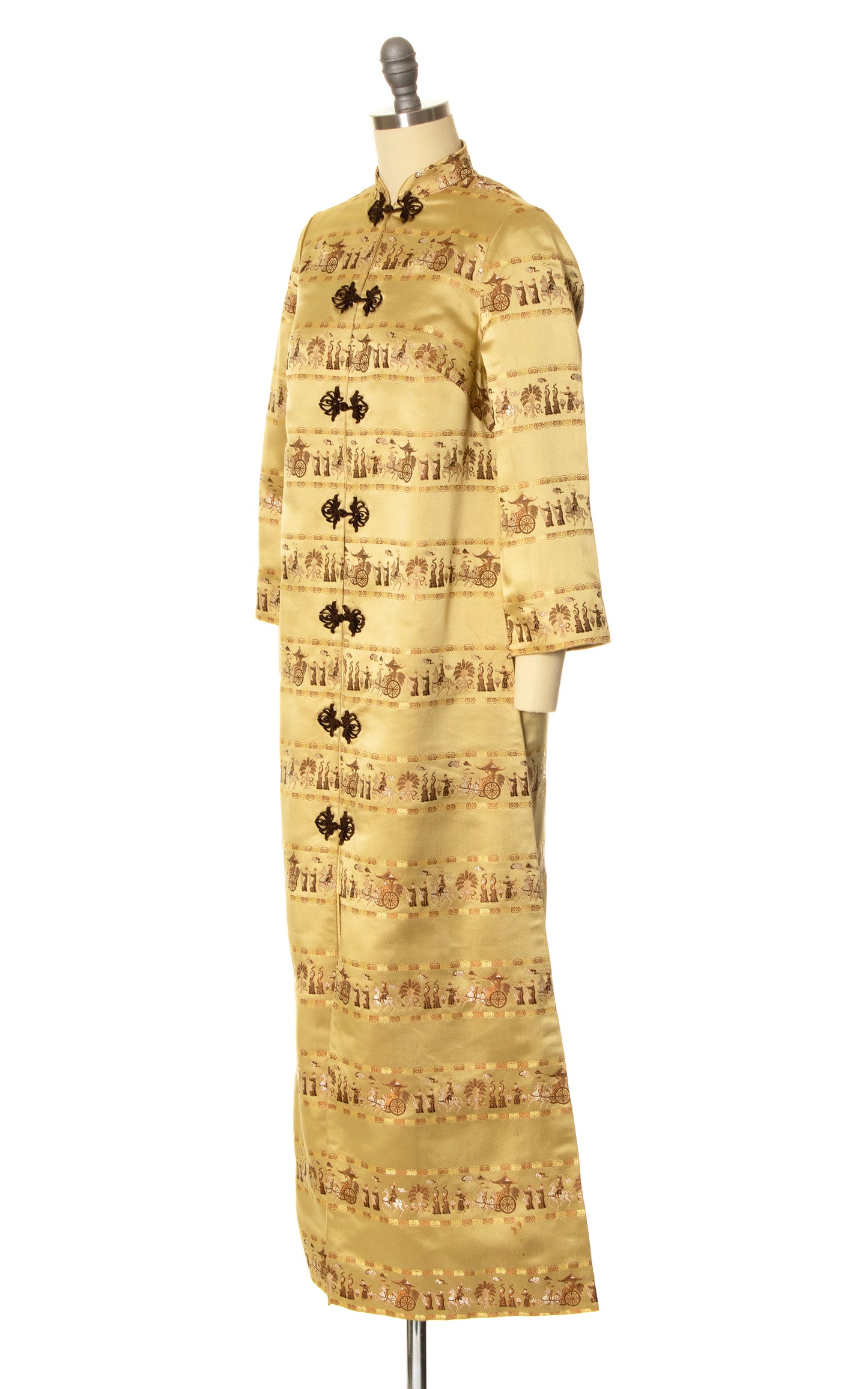 1950s Asian Novelty Gold Silk Jacquard Coat | x-small