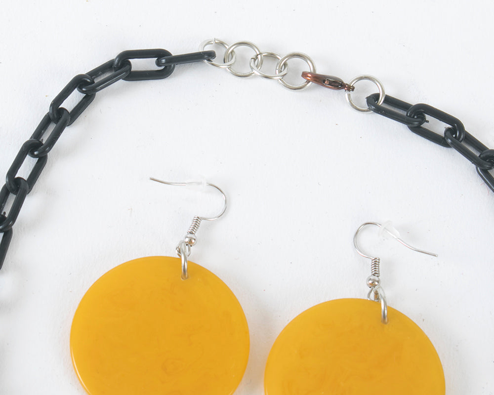 Handmade 1940s/1950s Bakelite Poker Chips Charm Necklace & Earrings Sets