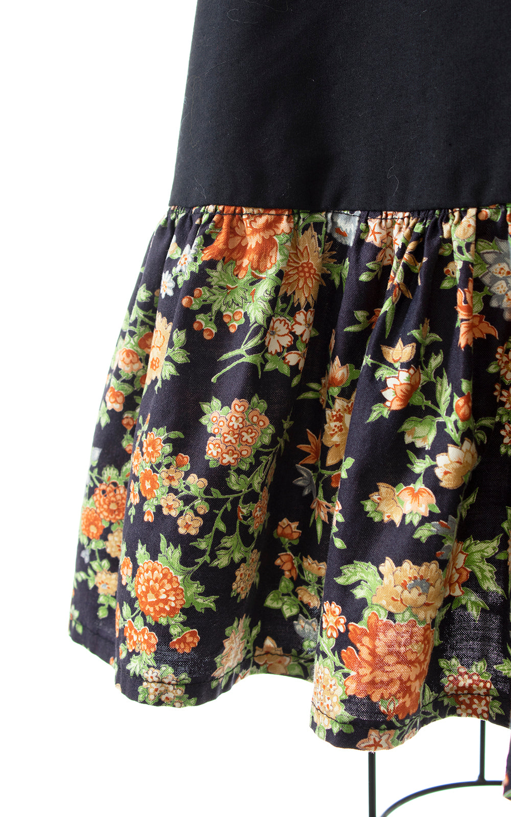 1970s Floral Tiered Button Up Skirt | small/medium