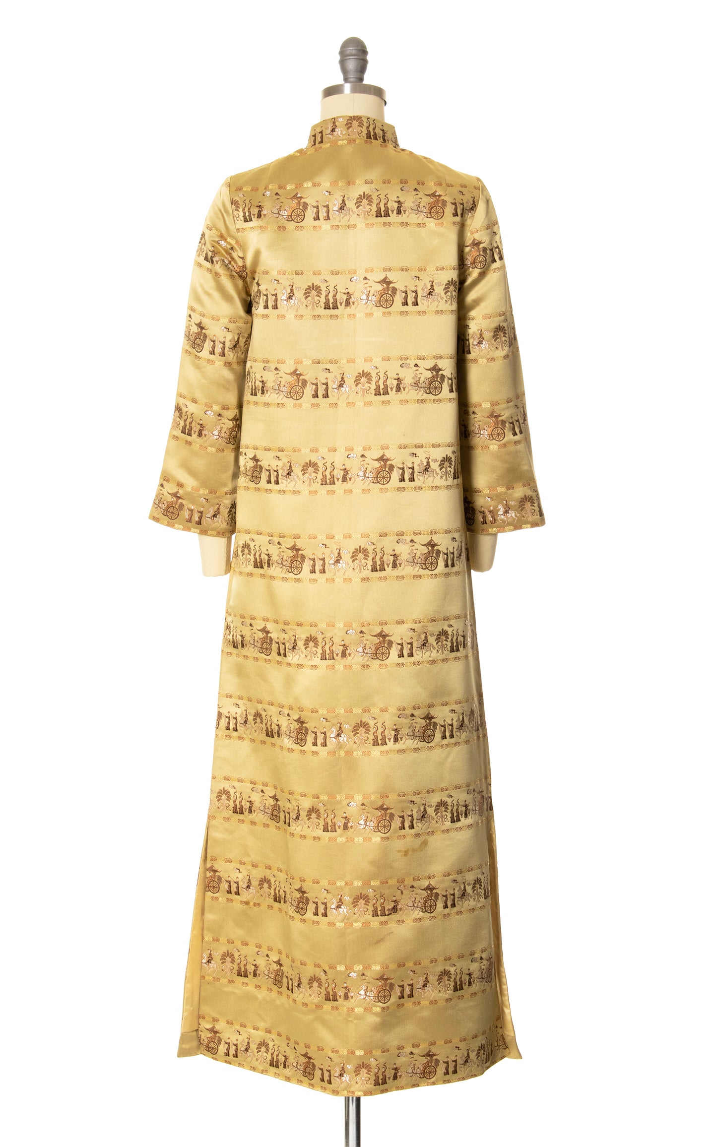1950s Asian Novelty Gold Silk Jacquard Coat | x-small