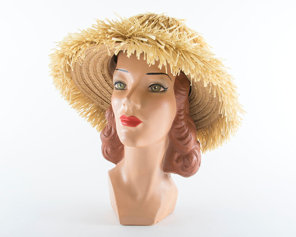 1960s Straw Fringe Beach Hat | small/medium