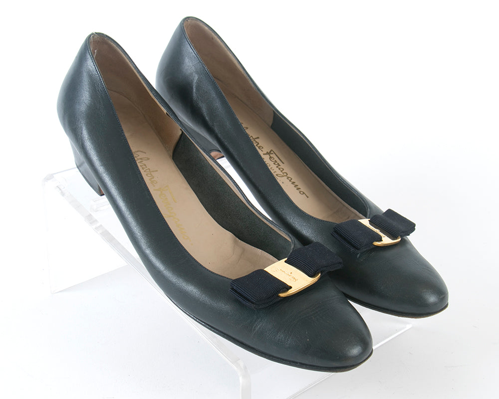 1980s Ferragamo "Vara" Navy Blue Leather Flats | size 10.5/11