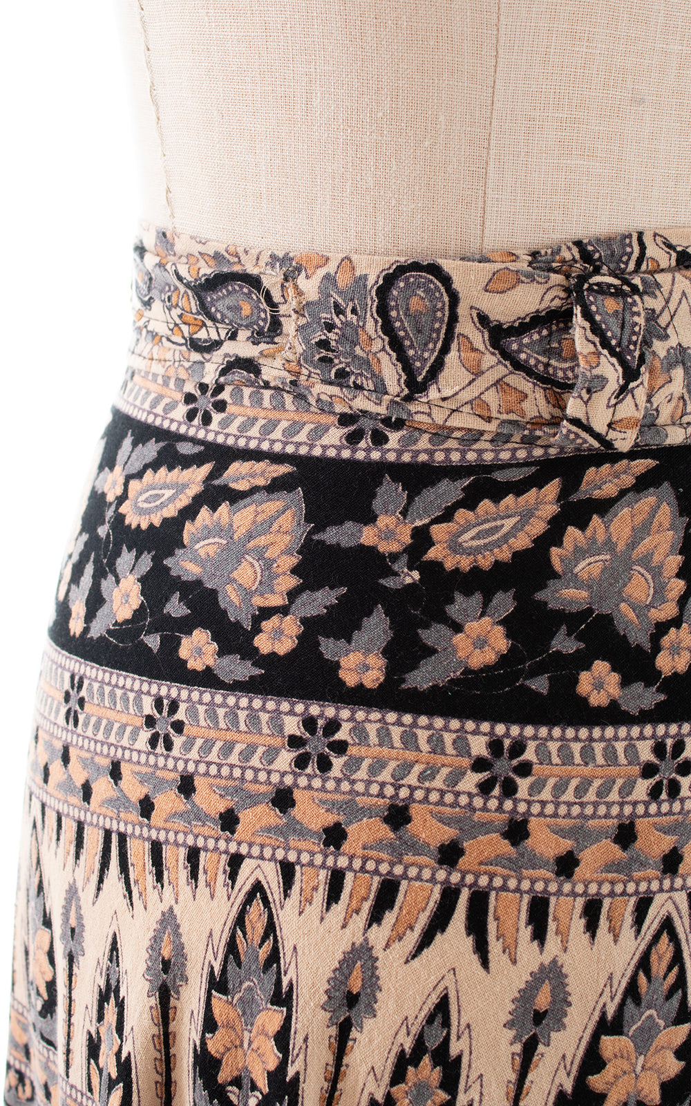 1970s Indian Cotton Novelty Print Wrap Skirt | medium/large