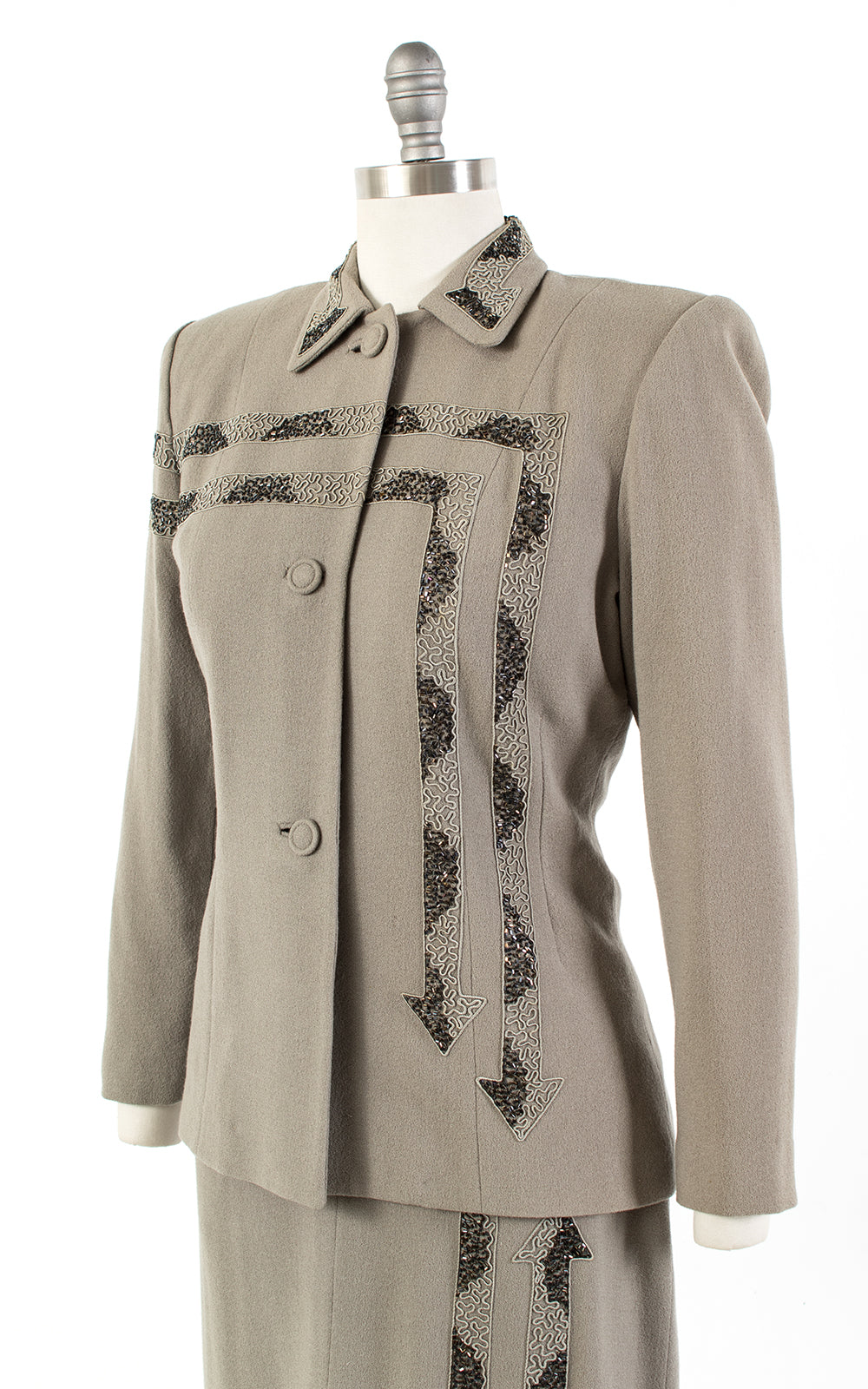 1940s Beaded Arrows Grey Skirt Suit | medium