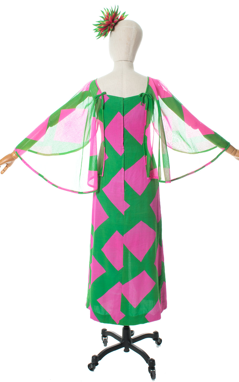 1960s Hawaiian Geometric Cotton Cape Sleeve Dress