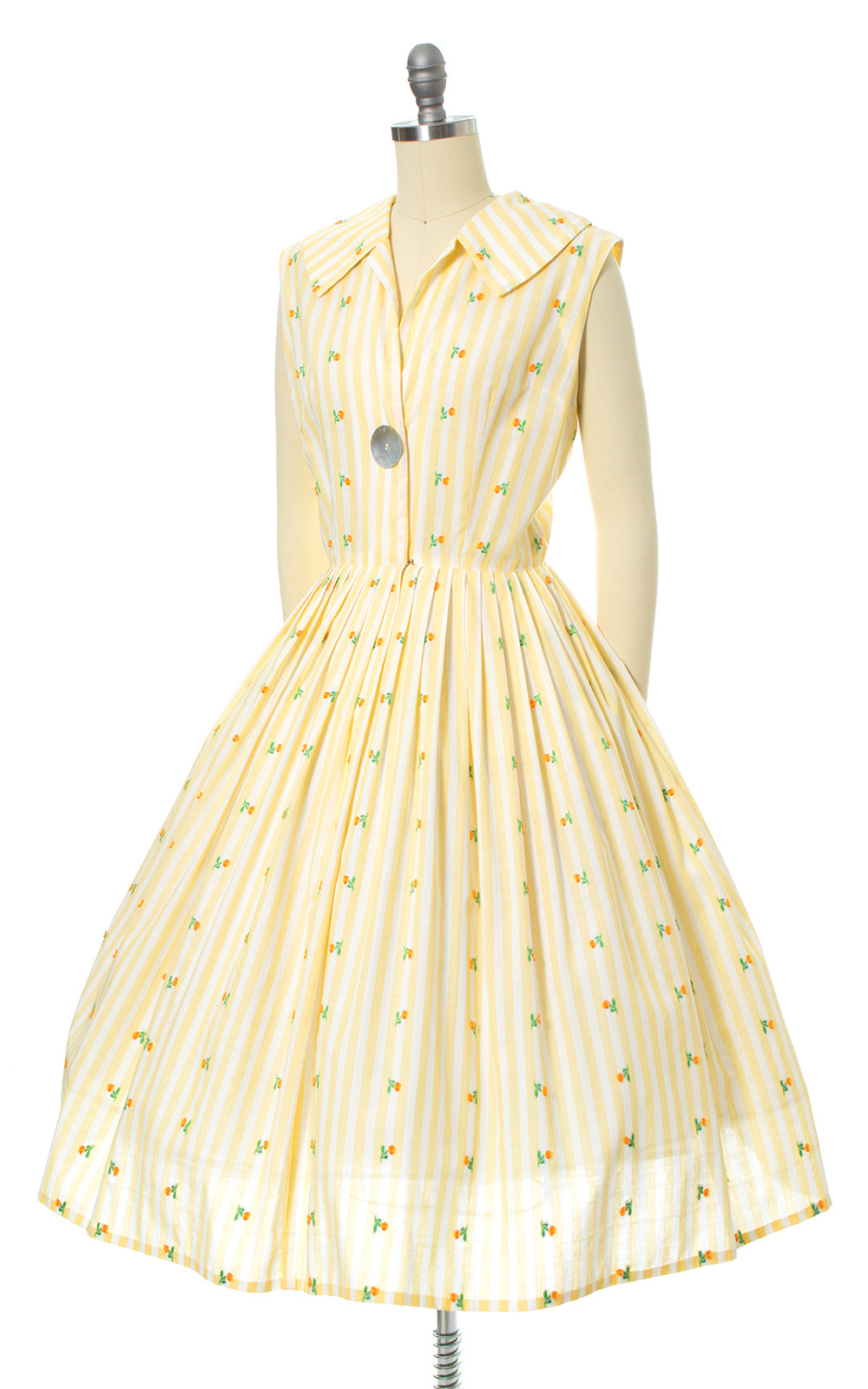 1950s Floral Striped Sundress with Big Abalone Button