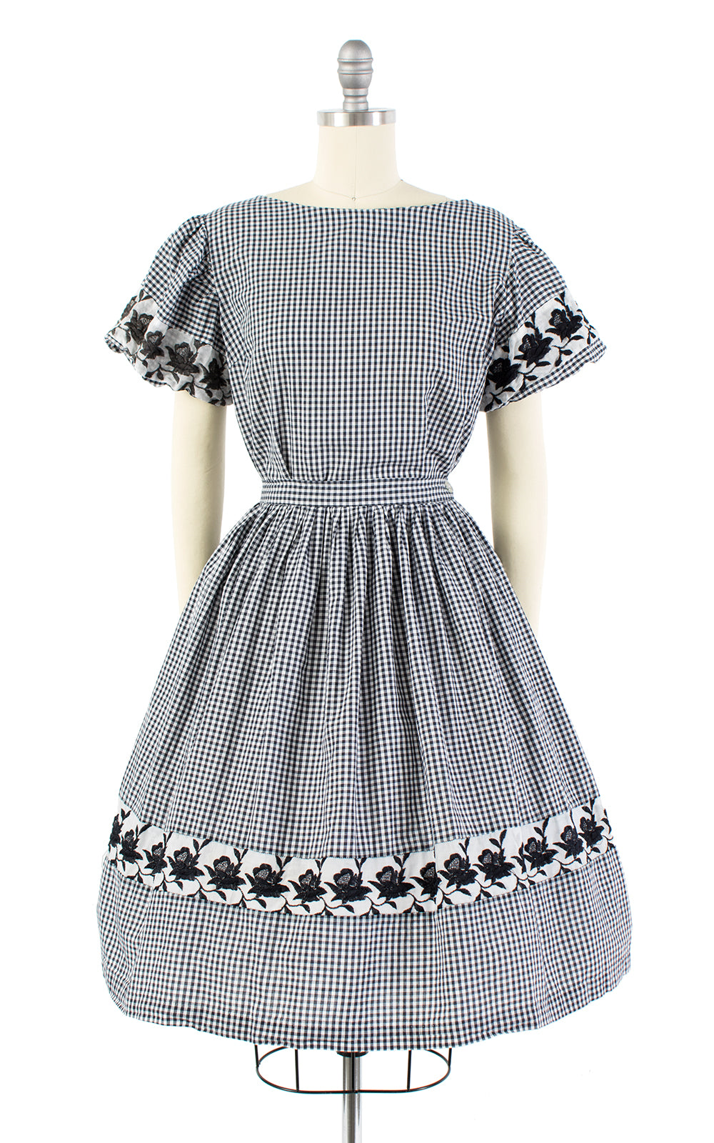 1950s Gingham and Rose Embroidered Cotton Dress Set | small