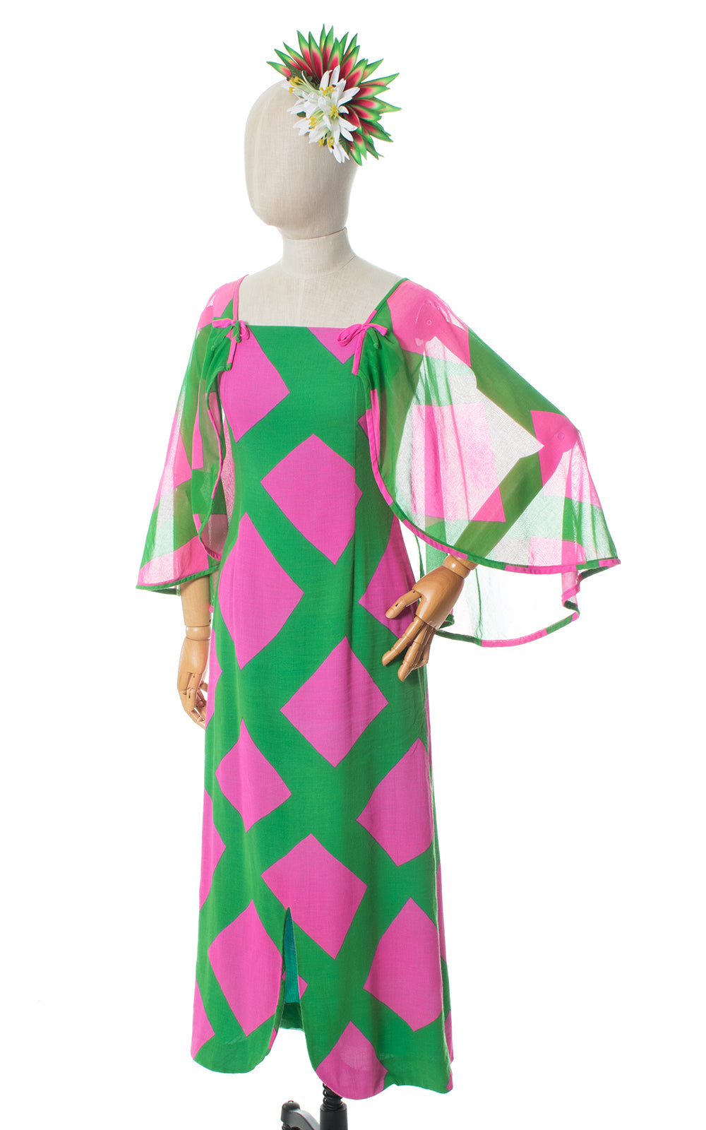 1960s Hawaiian Geometric Cotton Cape Sleeve Dress