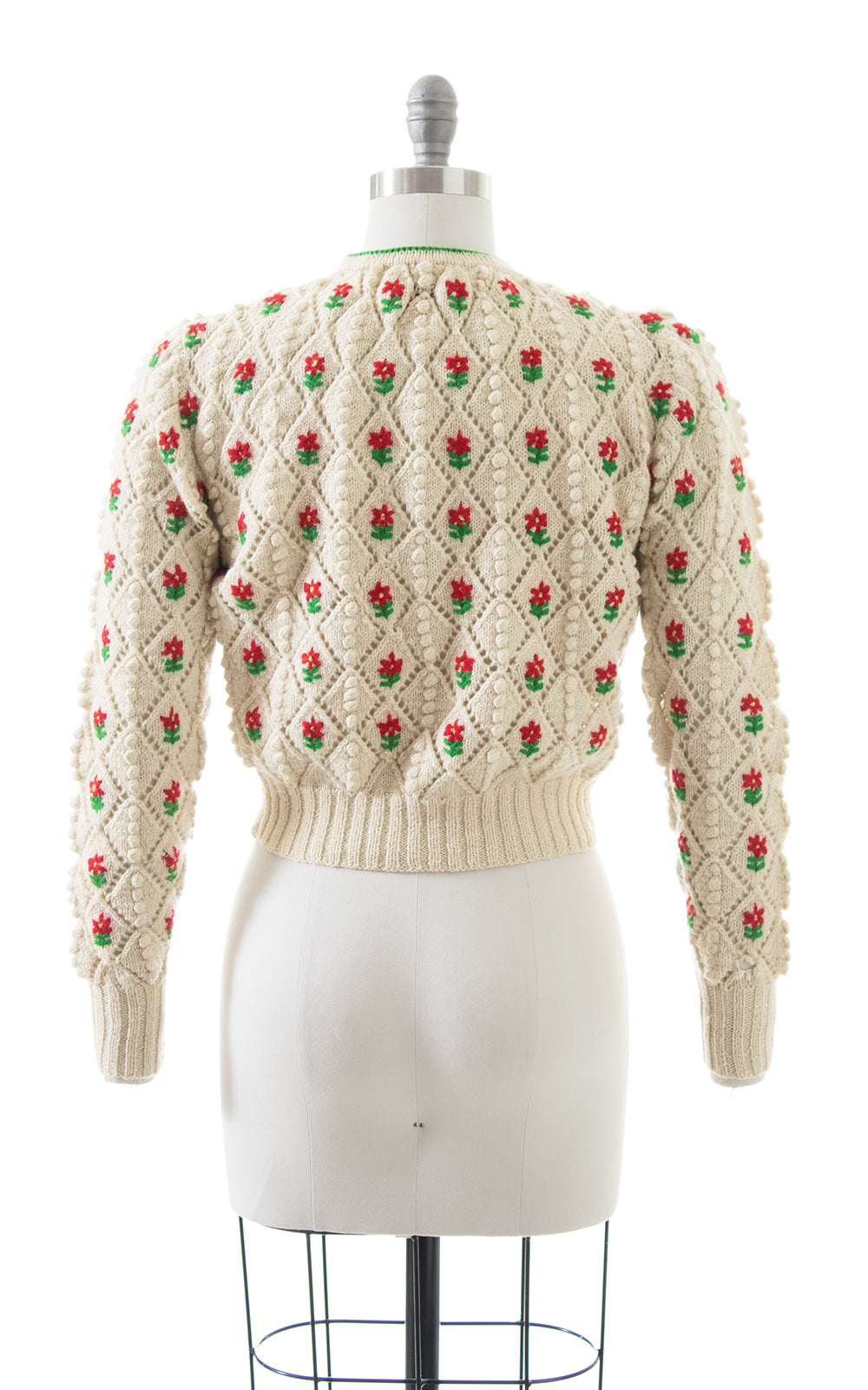 Vintage 50's knit sweater floral deals embellished size small cropped