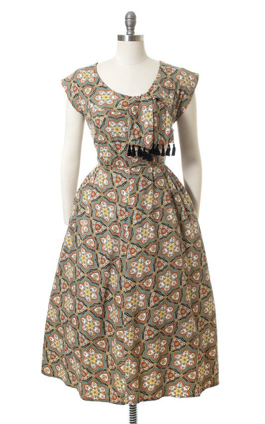 1950s Floral Medallion Tassel Ties Cotton Day Dress