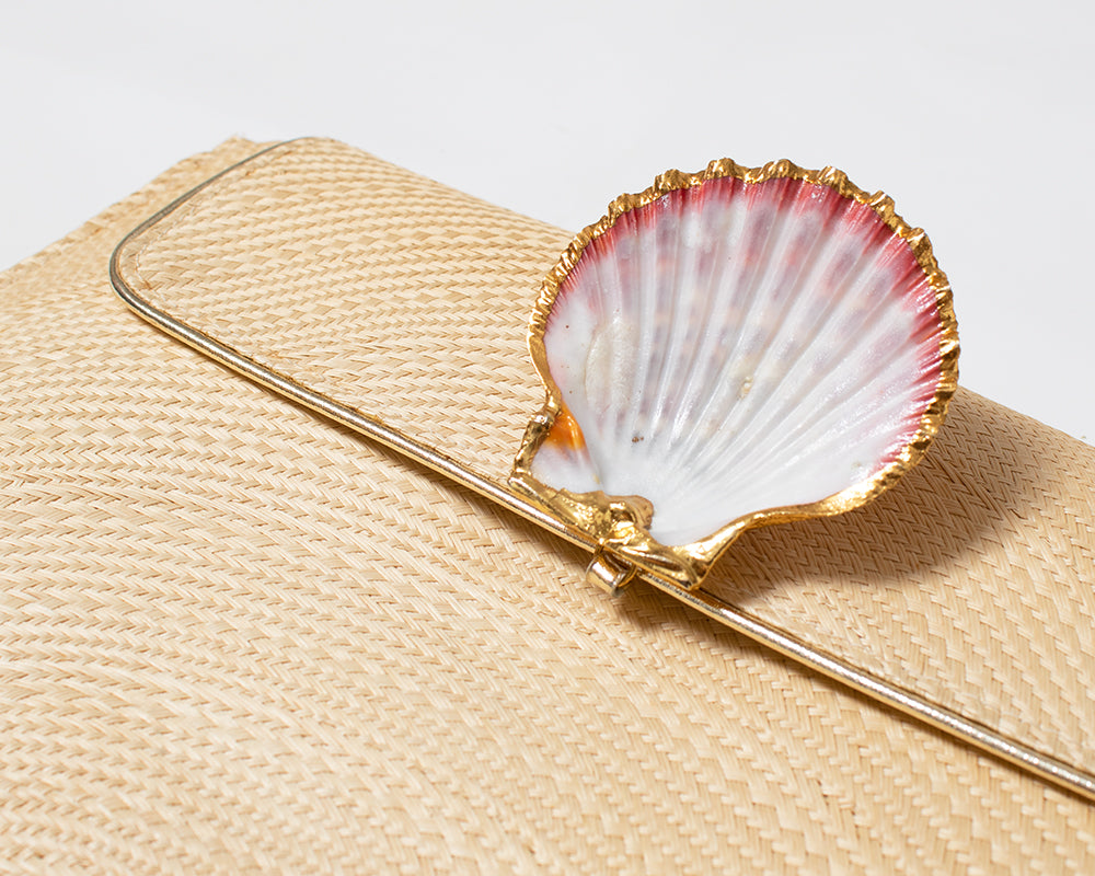 1970s 1980s Gilded Seashell & Wicker Clutch