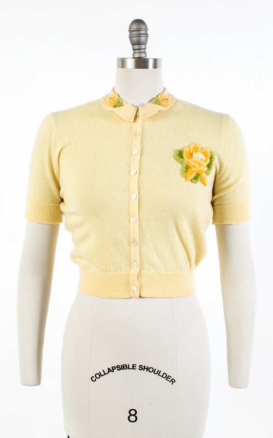 1950s Floral Appliqué Cashmere Knit Yellow Cardigan Top | x-small/small/medium