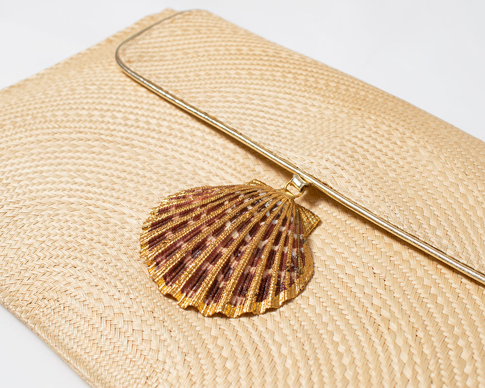 1970s 1980s Gilded Seashell & Wicker Clutch