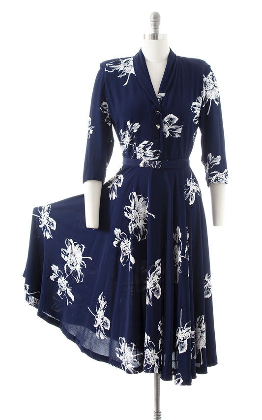 1940s Floral Rayon Crepe Shirtwaist Dress | medium
