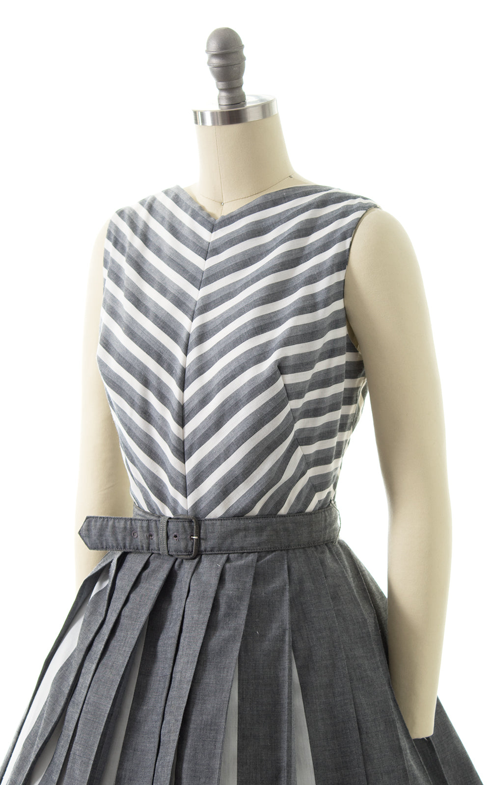 1950s Chevron Striped Cotton Pleated Sundress