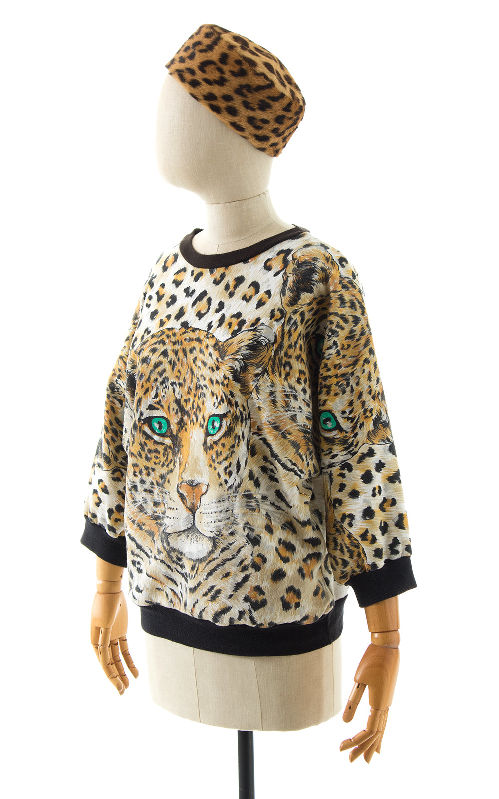 1980s Leopard Novelty Print Glitter Sweatshirt BirthdayLifeVintage