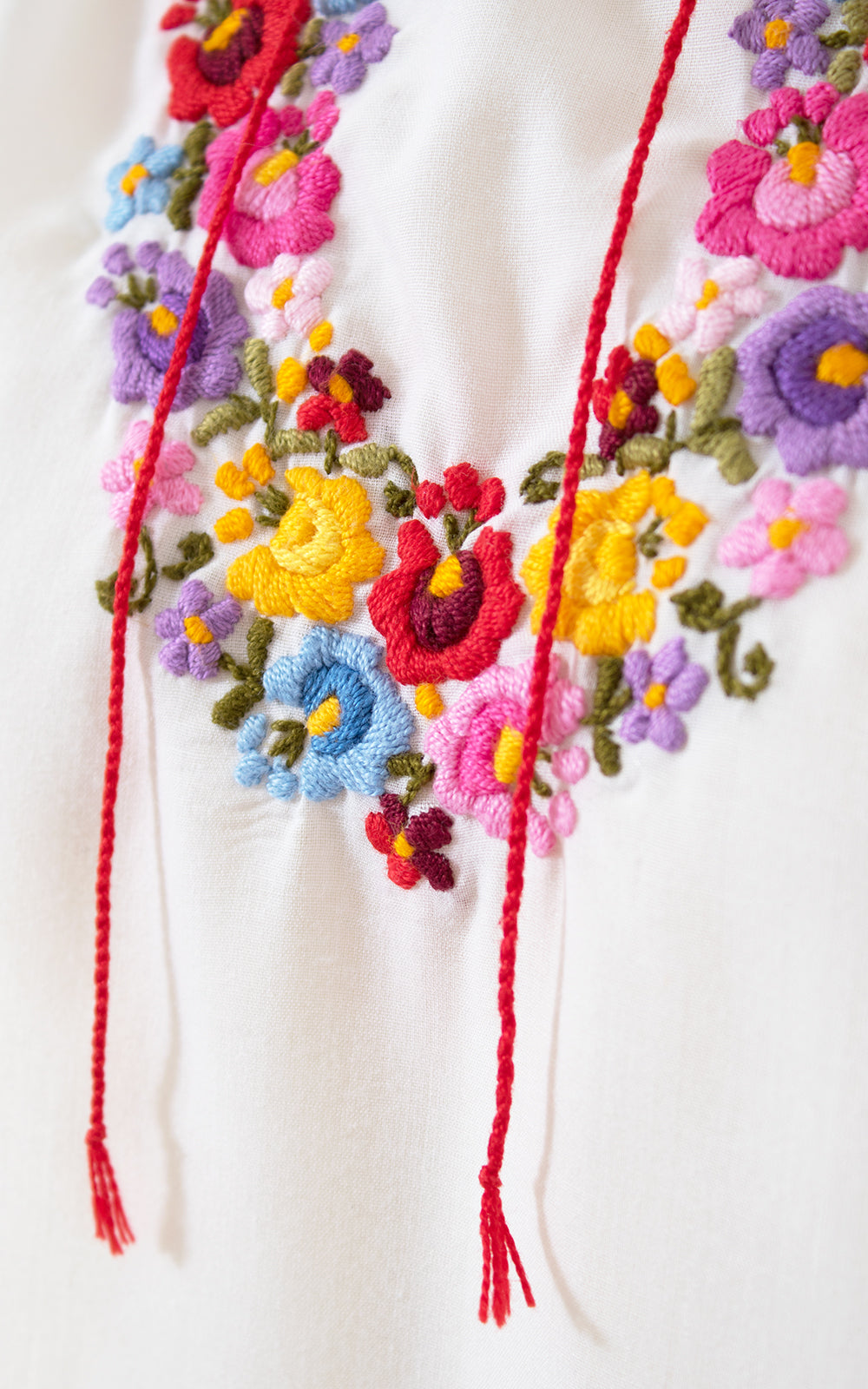 1970s Floral Embroidered Cotton Peasant Top | small/medium