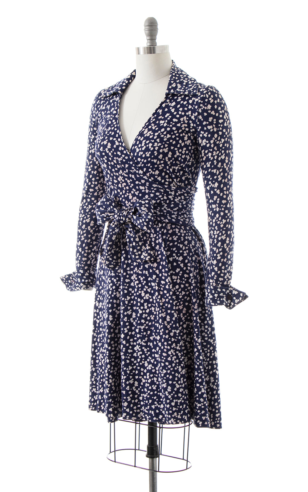 diane von furstenberg wrap dress 70s 1970s DIANE VON FURSTENBERG Spotted Jersey Wrap Dress