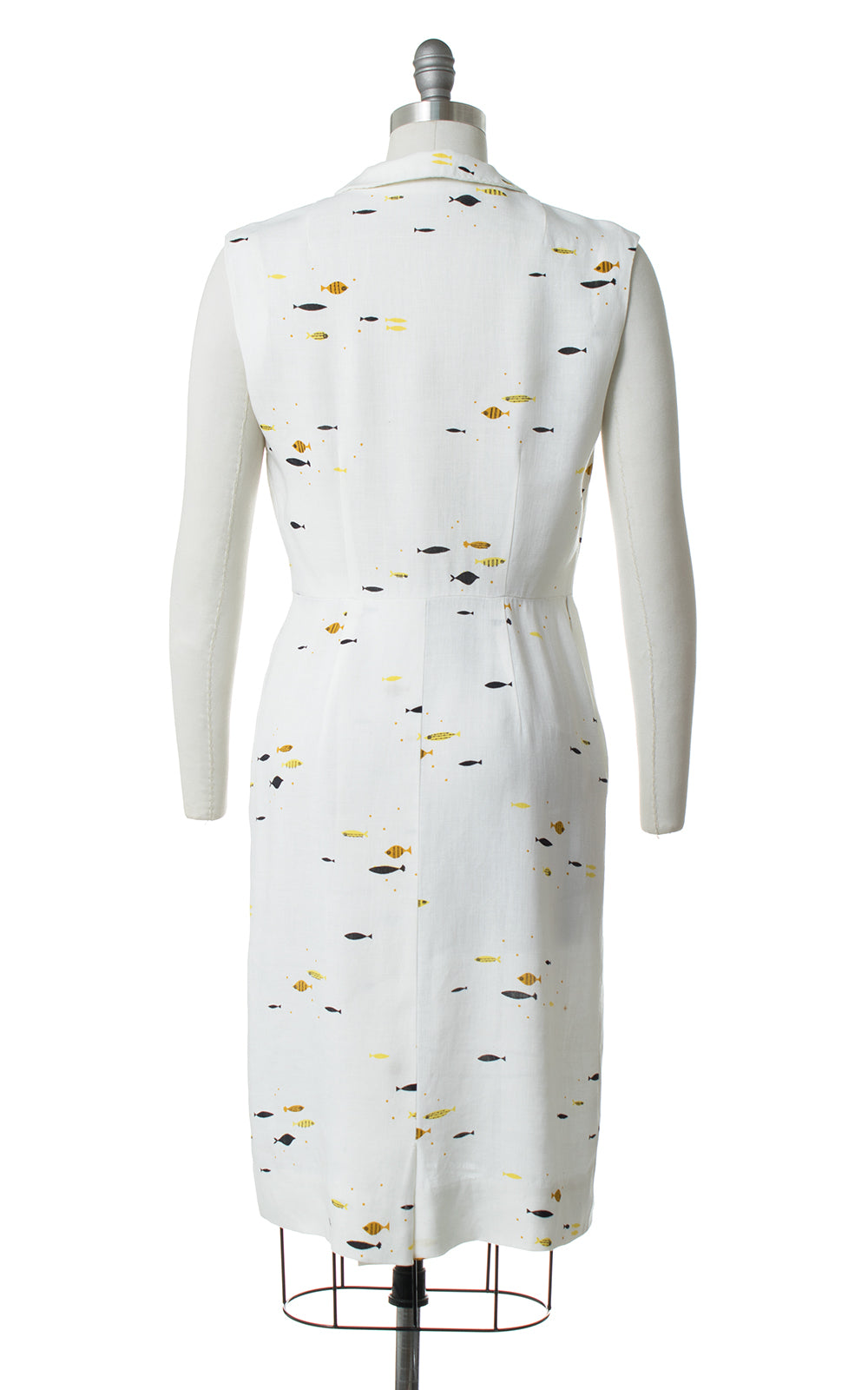 1950s Fish Novelty Print Linen Dress