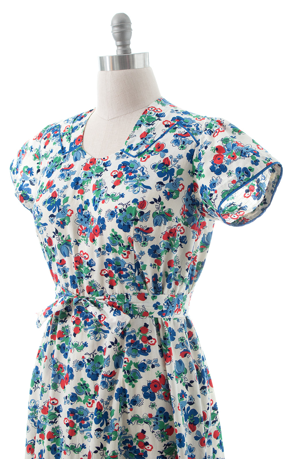 1940s White Floral Cotton Day Dress