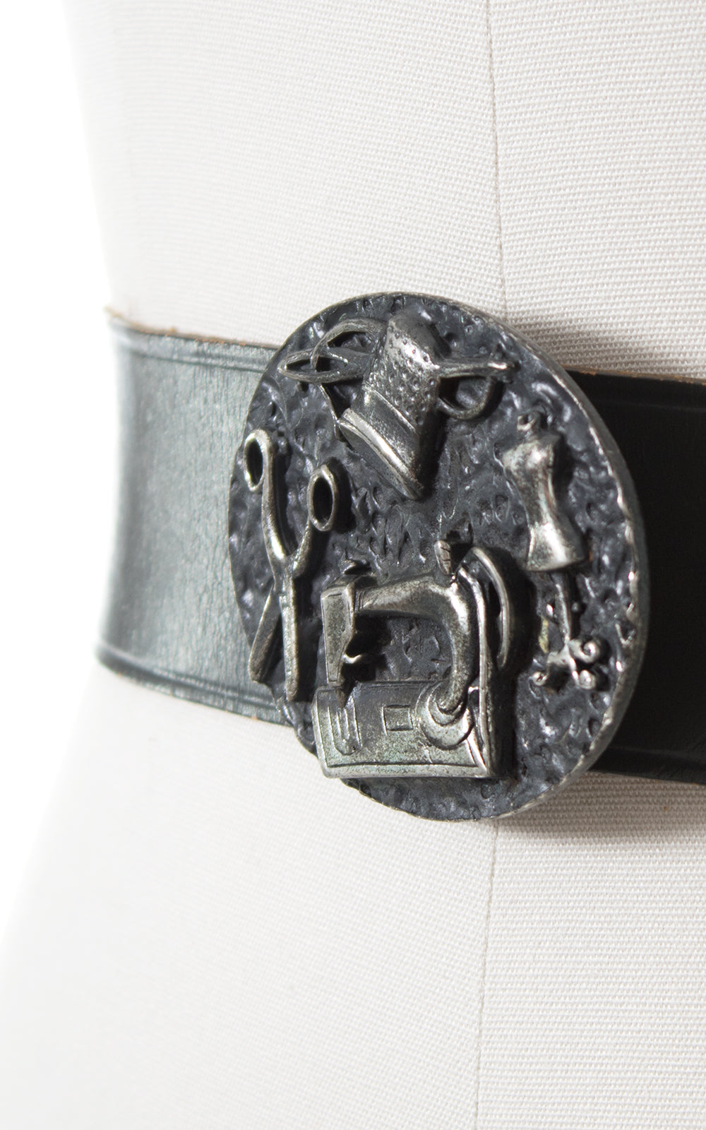 1950s Calderon Sewing Novelty Leather Cinch Belt