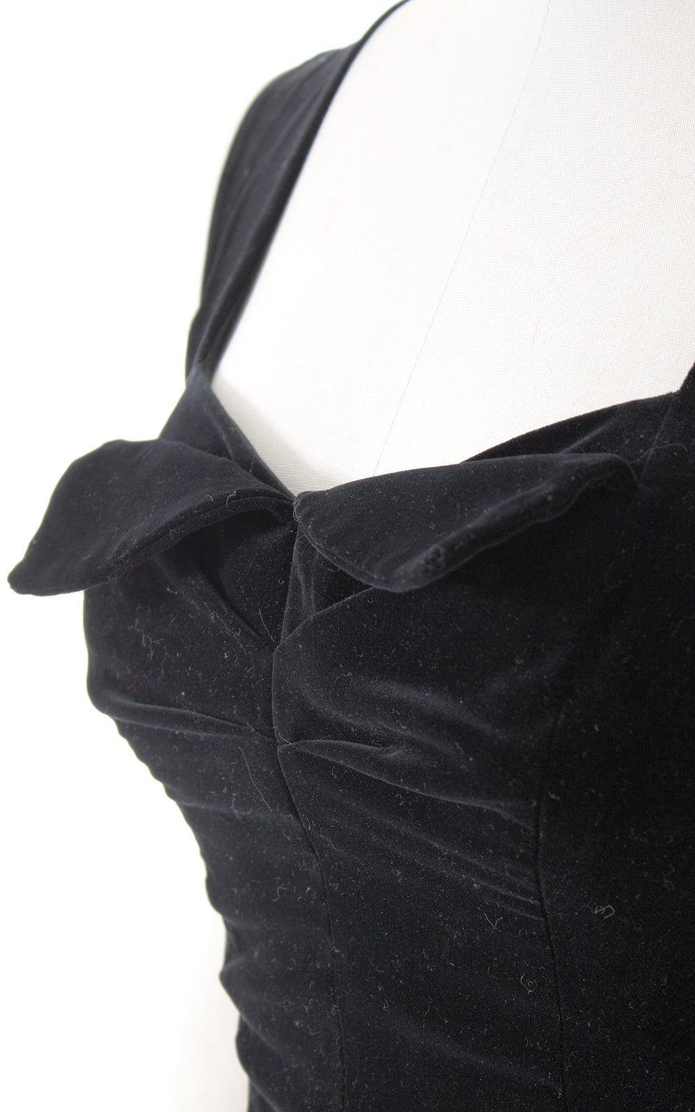 1950s Black Velvet Sweetheart Top