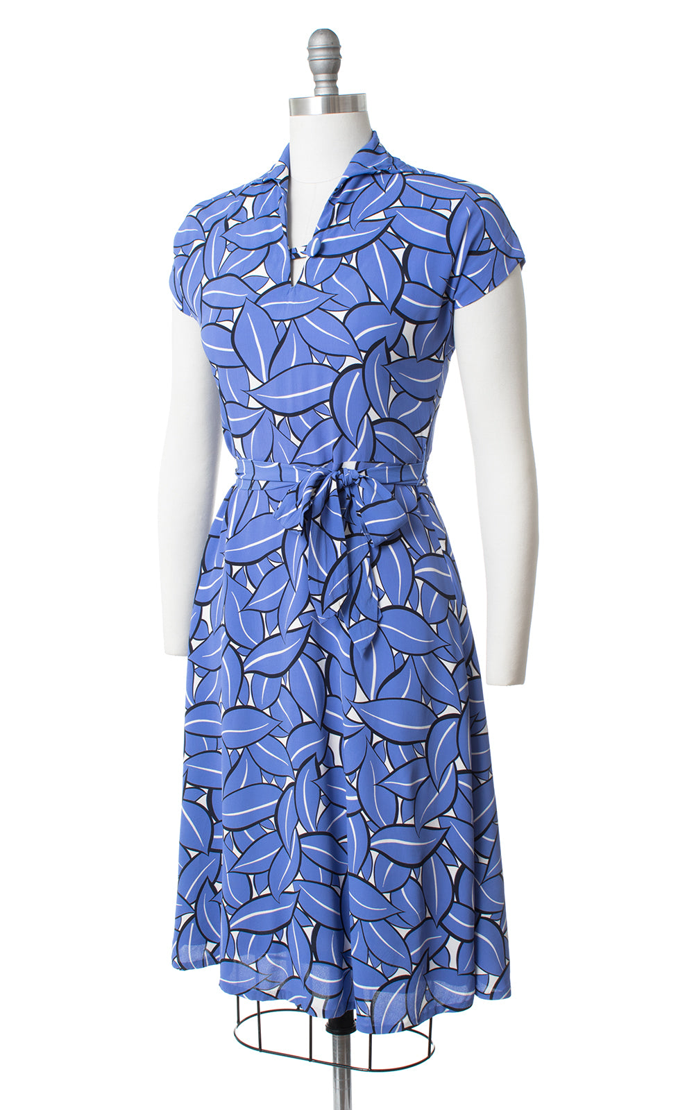 1960s Leaf Printed Blue Rayon Crepe Dress