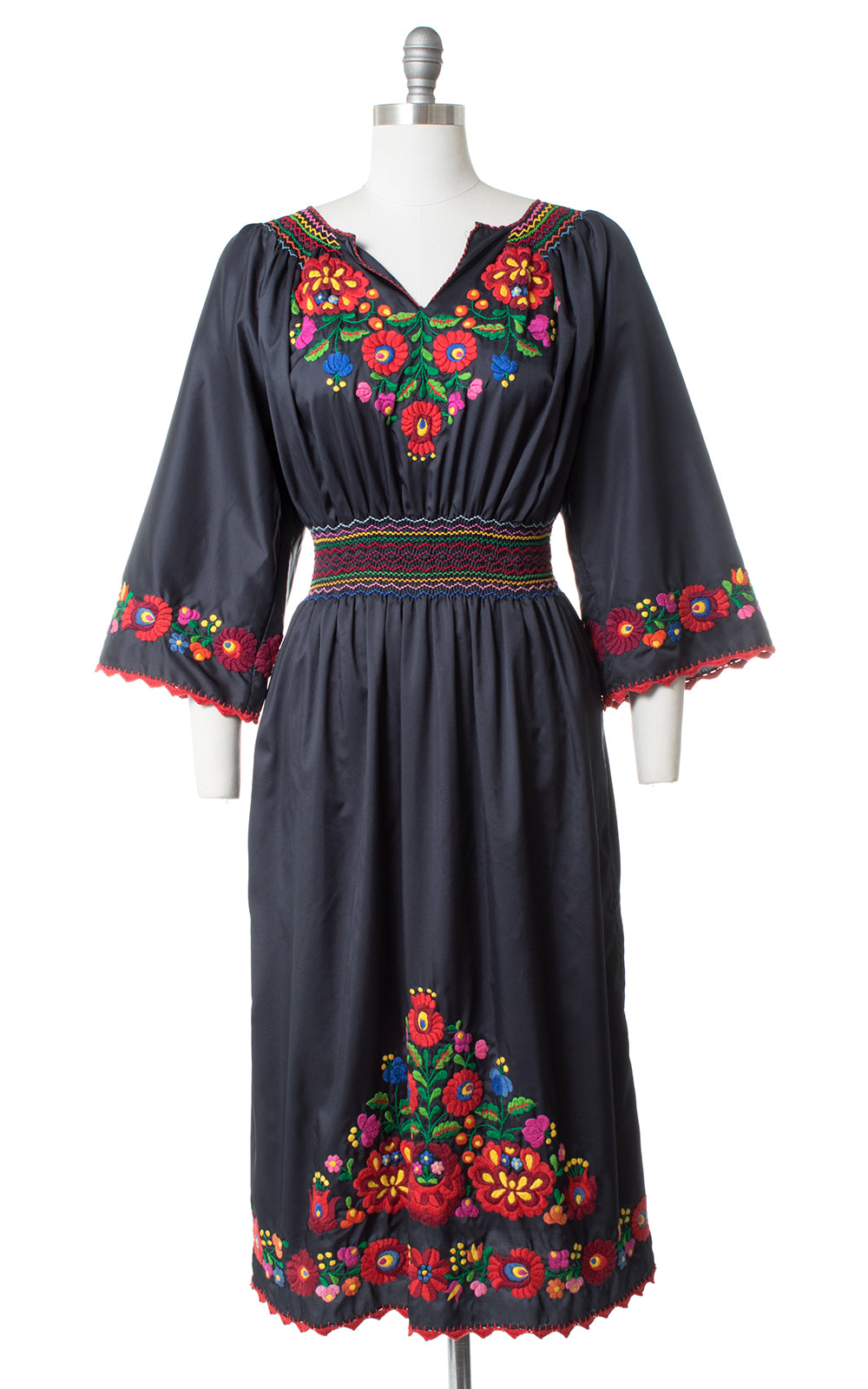 Vintage Floral Embroidered Peasant Dress