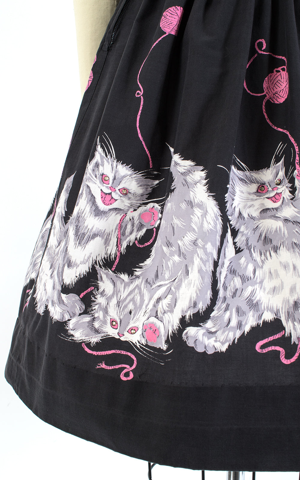 1950s Psycho Kitties Cat Novelty Border Print Skirt | small
