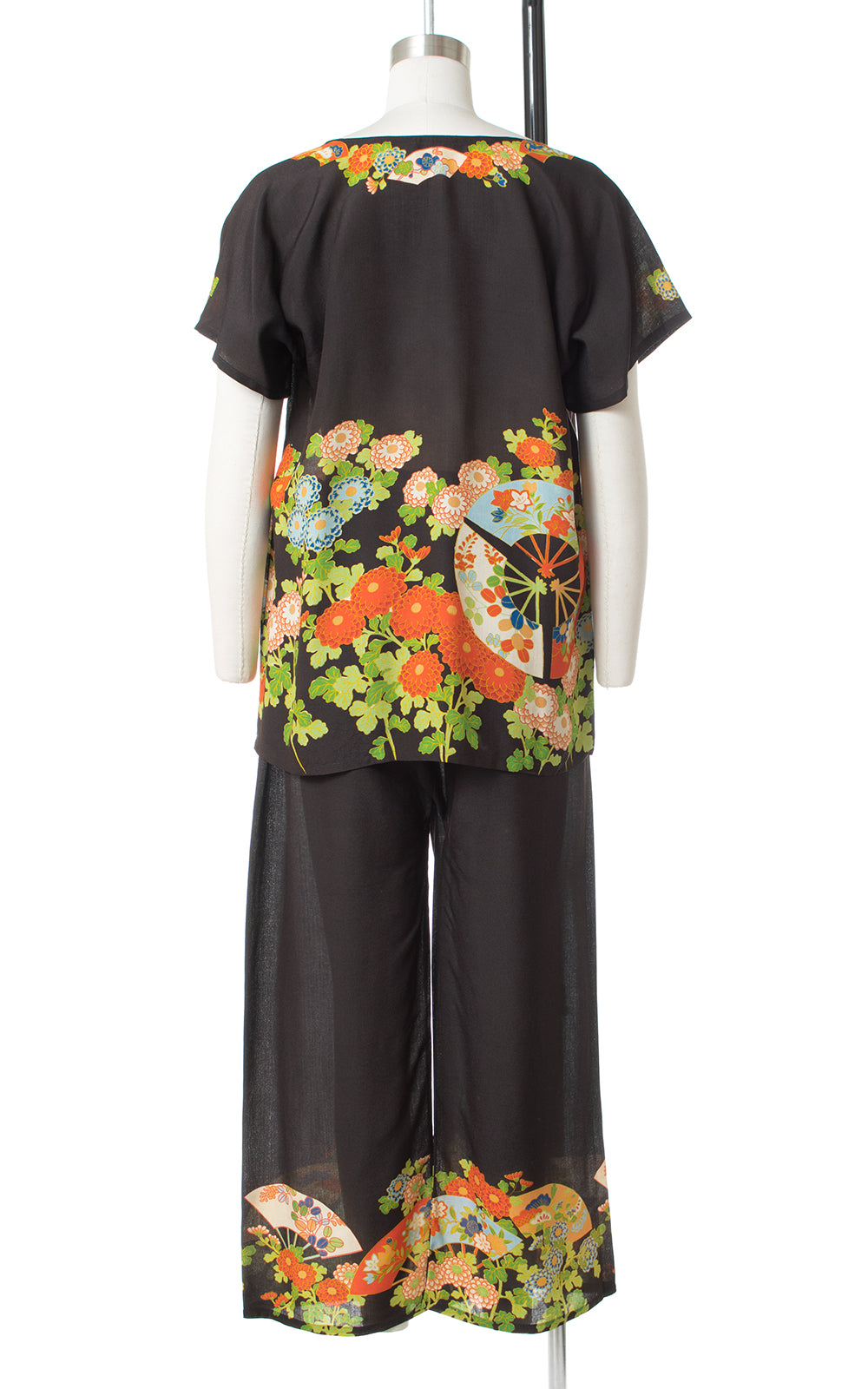 1920s 1930s Asian Floral Silk Loungewear Set