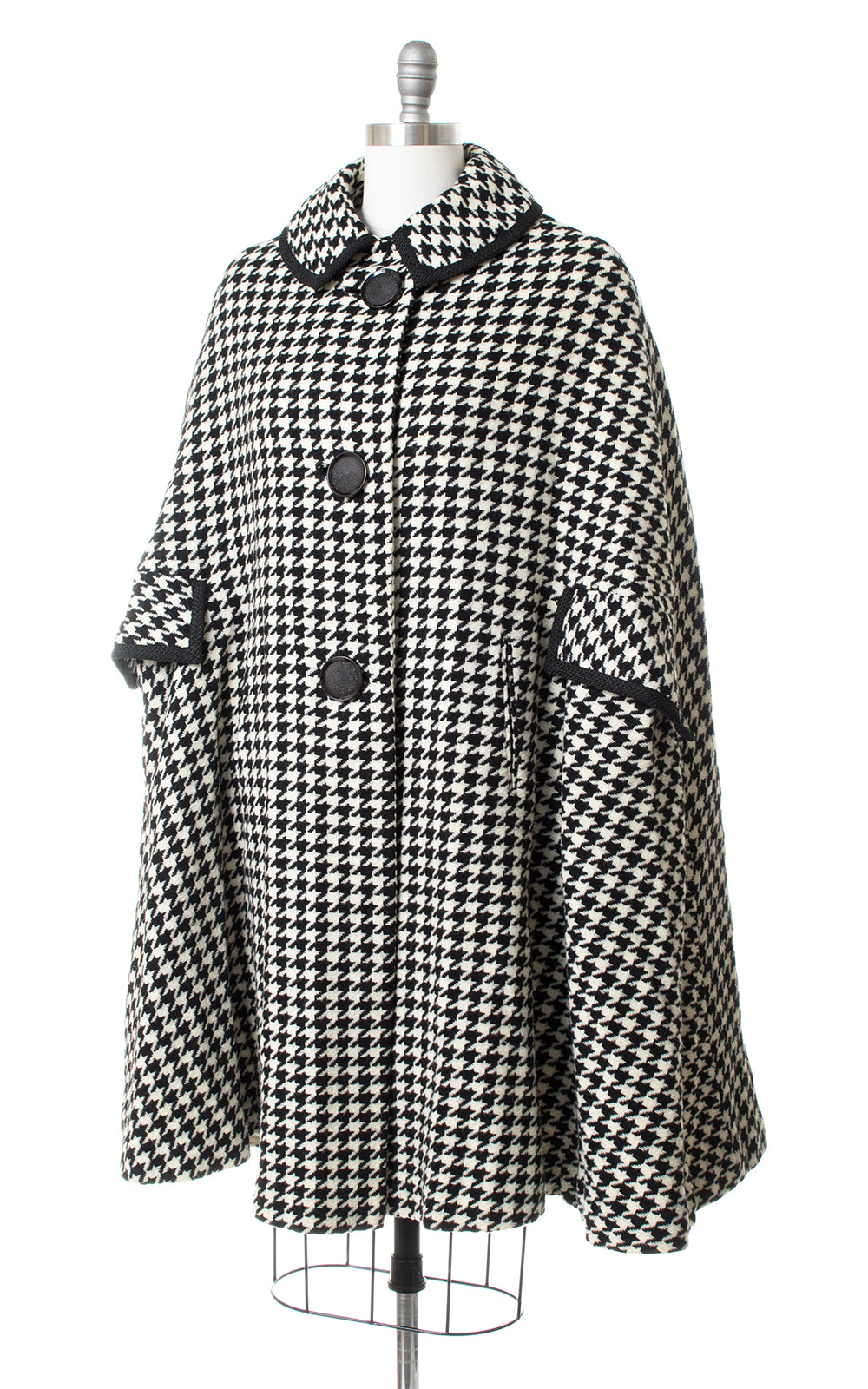 1960s Black & White Houndstooth Wool Cape