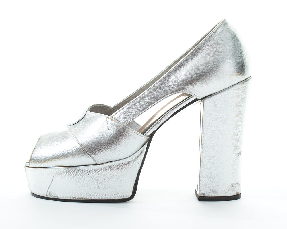 1970s Metallic Silver Platforms | size US 7