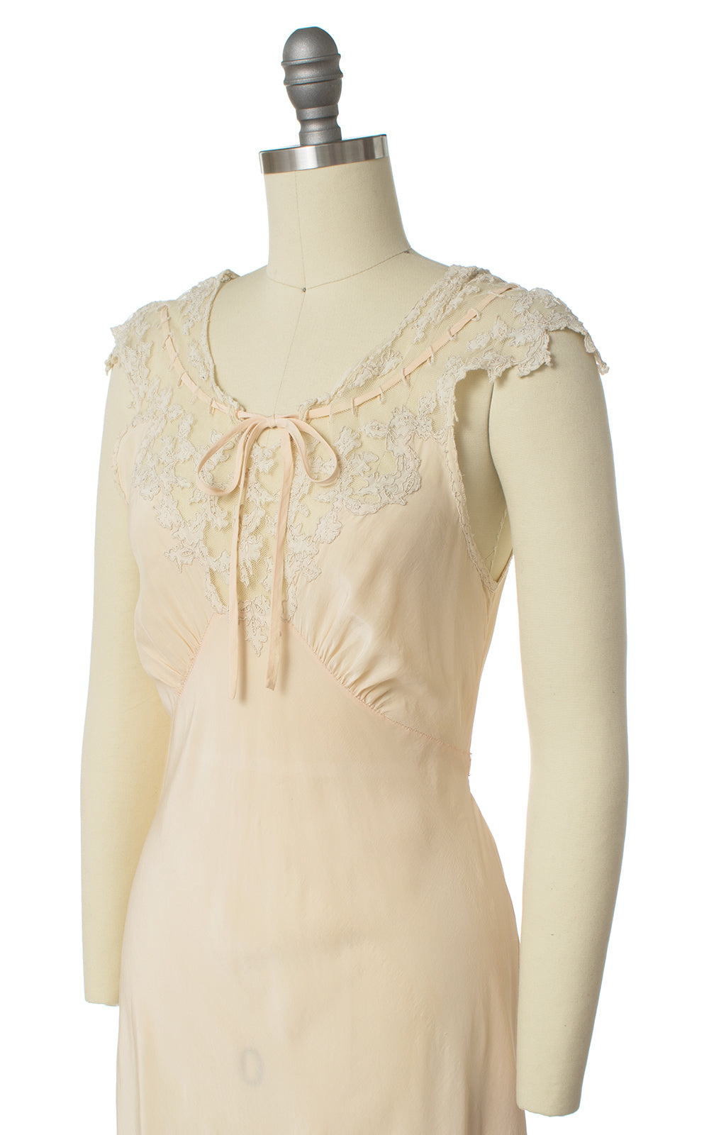 1940s Bias-Cut Peach Silk & Lace Nightgown