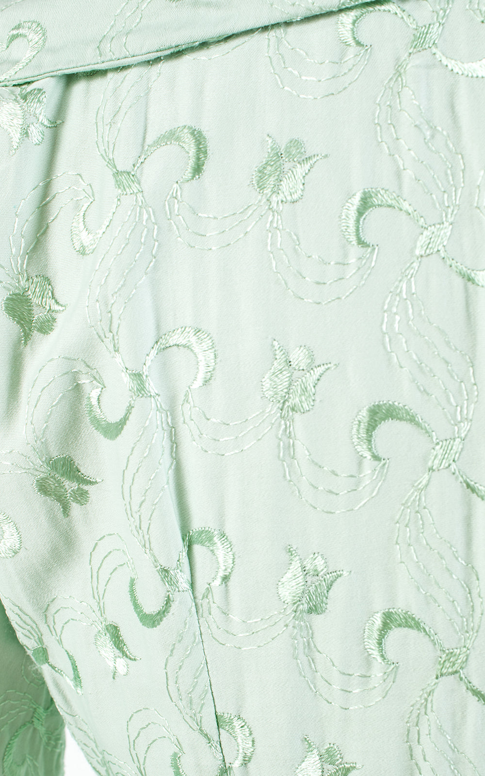 1950s Tulip Embroidered Mint Green Cotton Shirtwaist Dress | medium