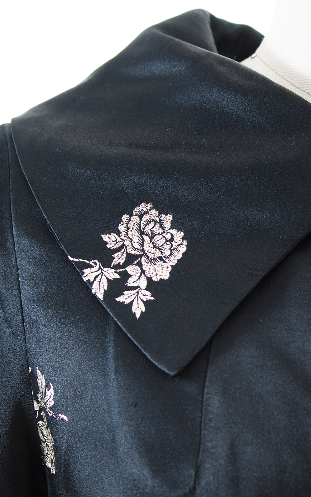 1950s Metallic Rose Silk Satin Jacquard Swing Coat