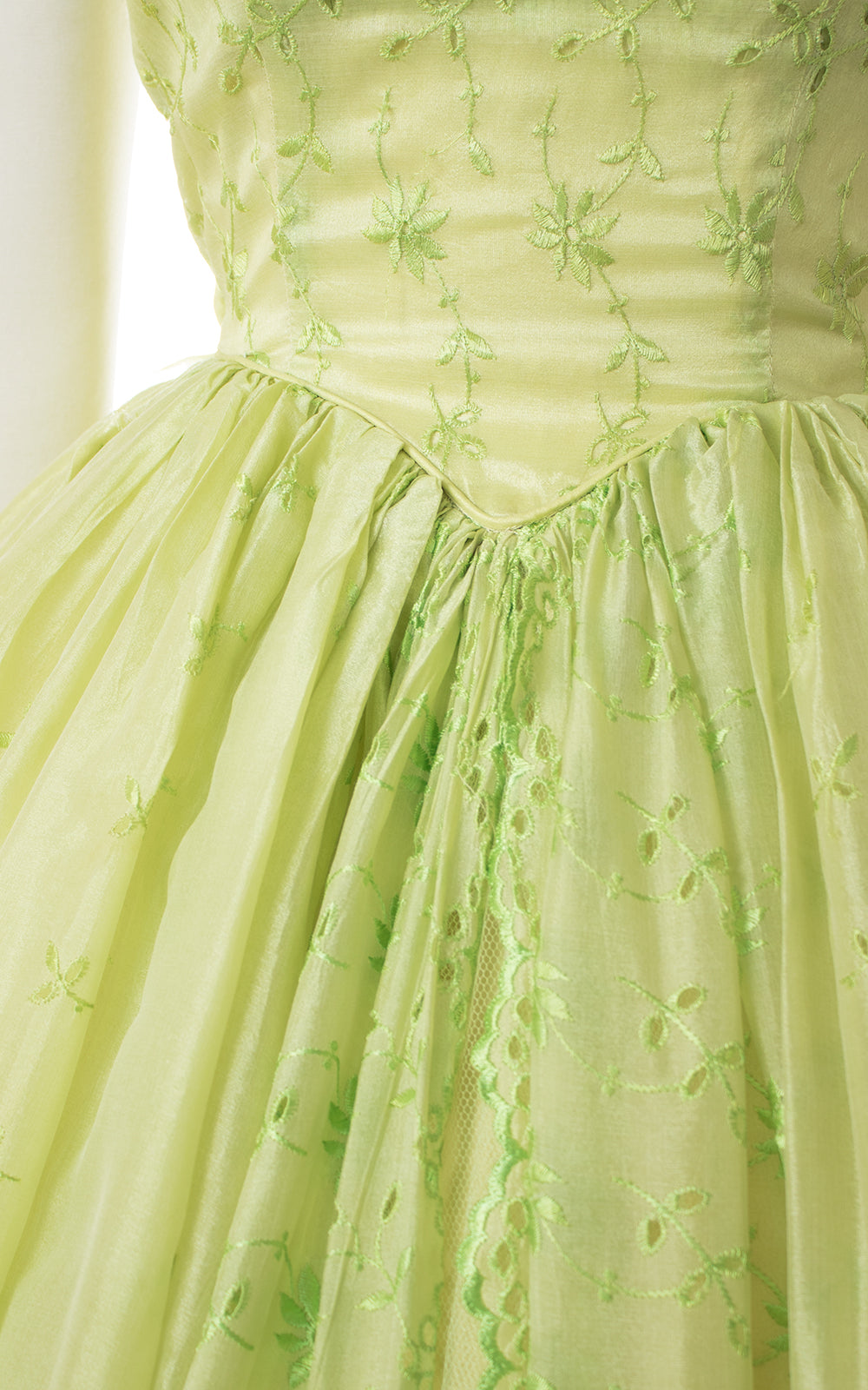 1950s Chartreuse Eyelet Organza Cupcake Party Dress