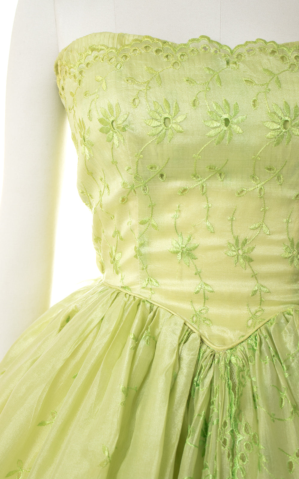 1950s Chartreuse Eyelet Organza Cupcake Party Dress