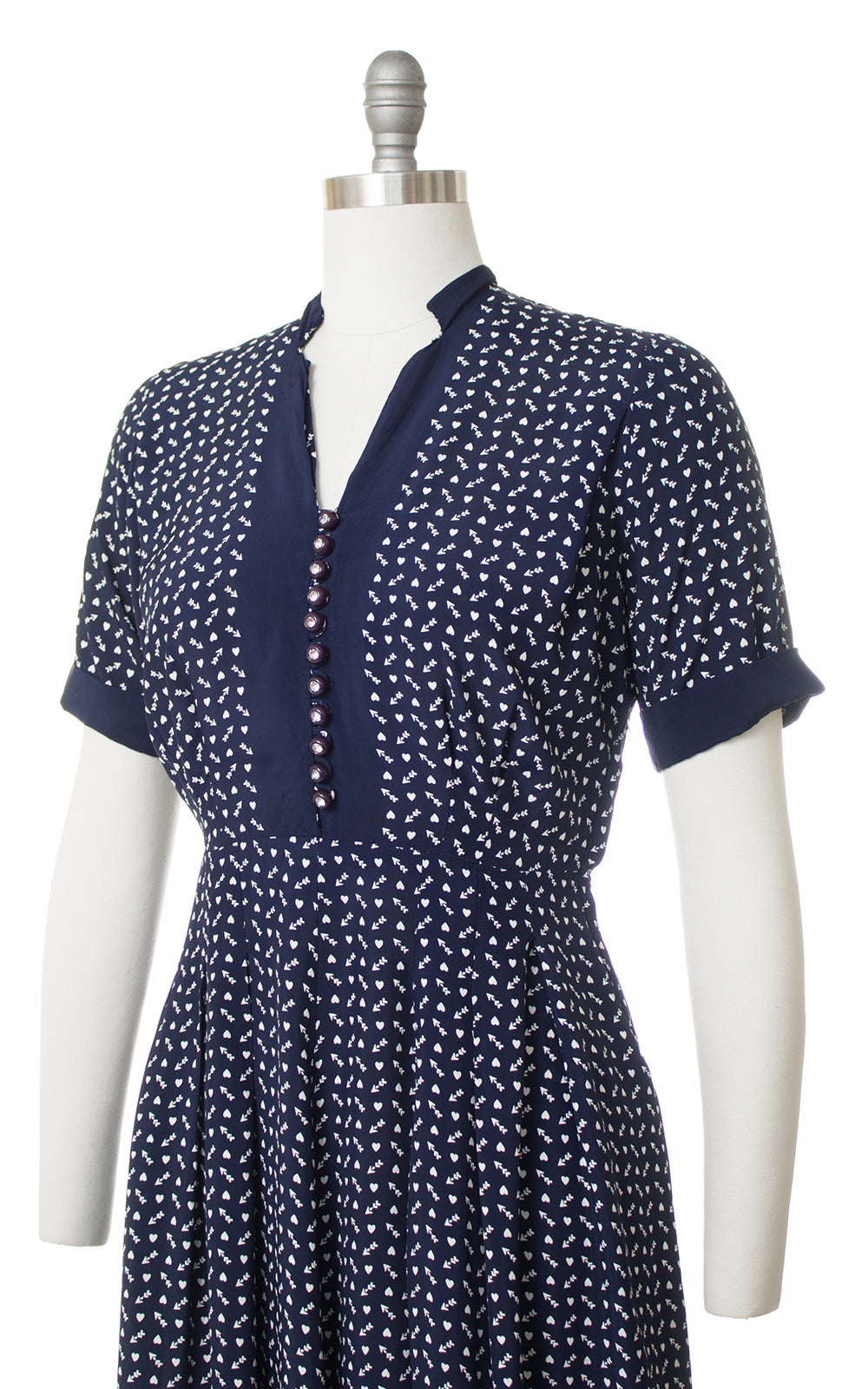 1940s Hearts & Arrows Novelty Print Rayon Shirtwaist Dress