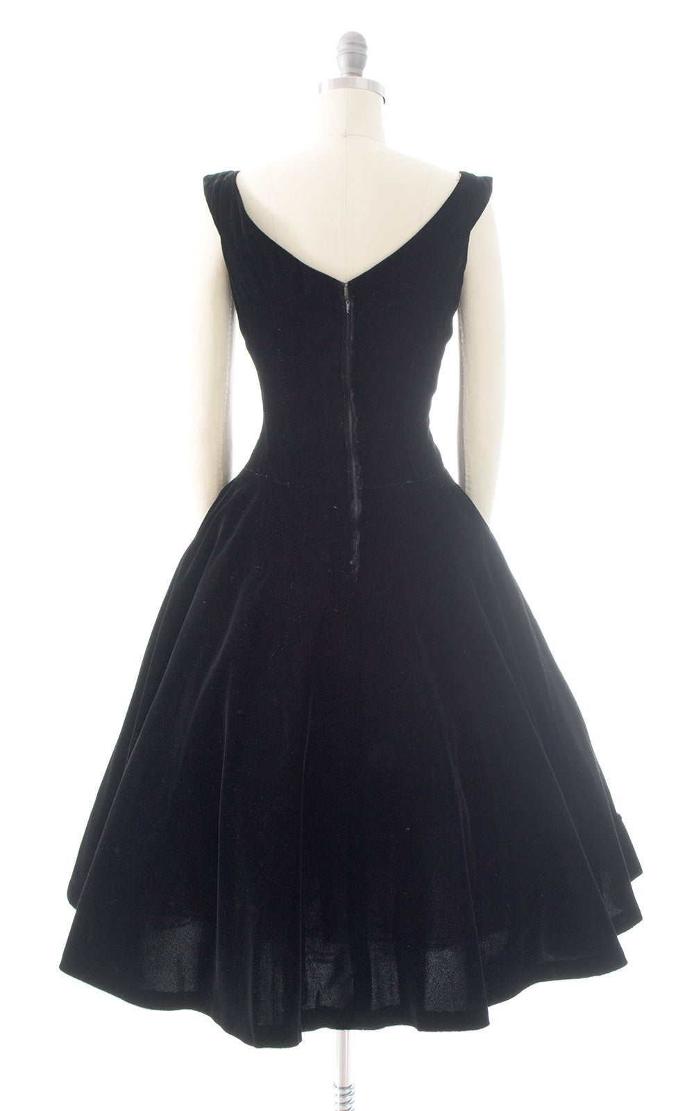 1950s Rose Appliqué Black Velvet Party Dress