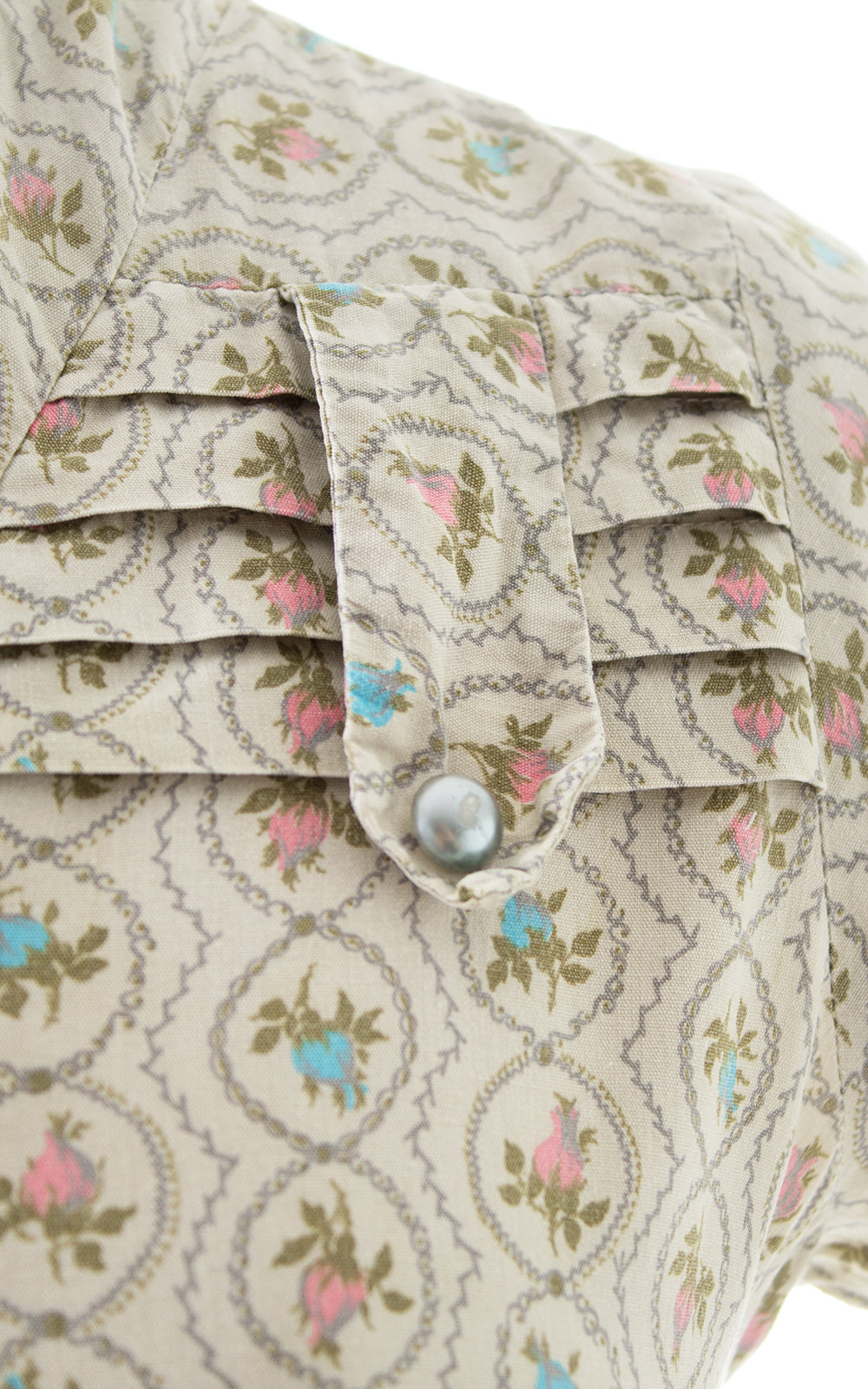 1940s Rosette Shirtwaist Dress