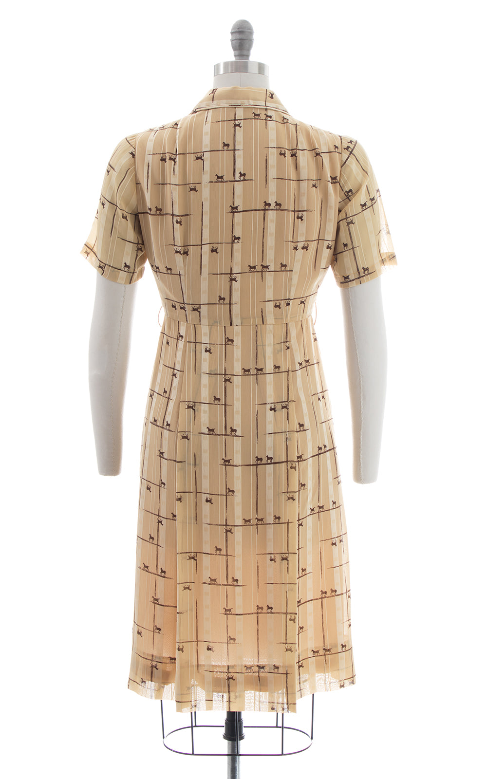 1980s Horse Novelty Print Shirtwaist Dress