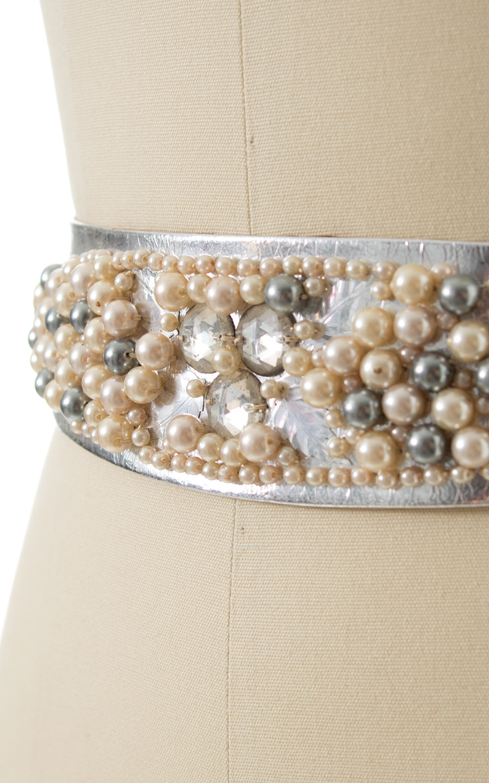 1950s Beaded Silver Leather Cinch Belt