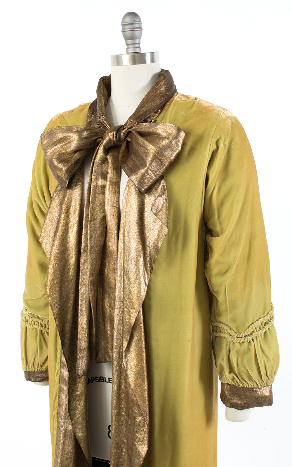 1920s Reversible Gold Lamé & Silk Velvet Coat | small/medium