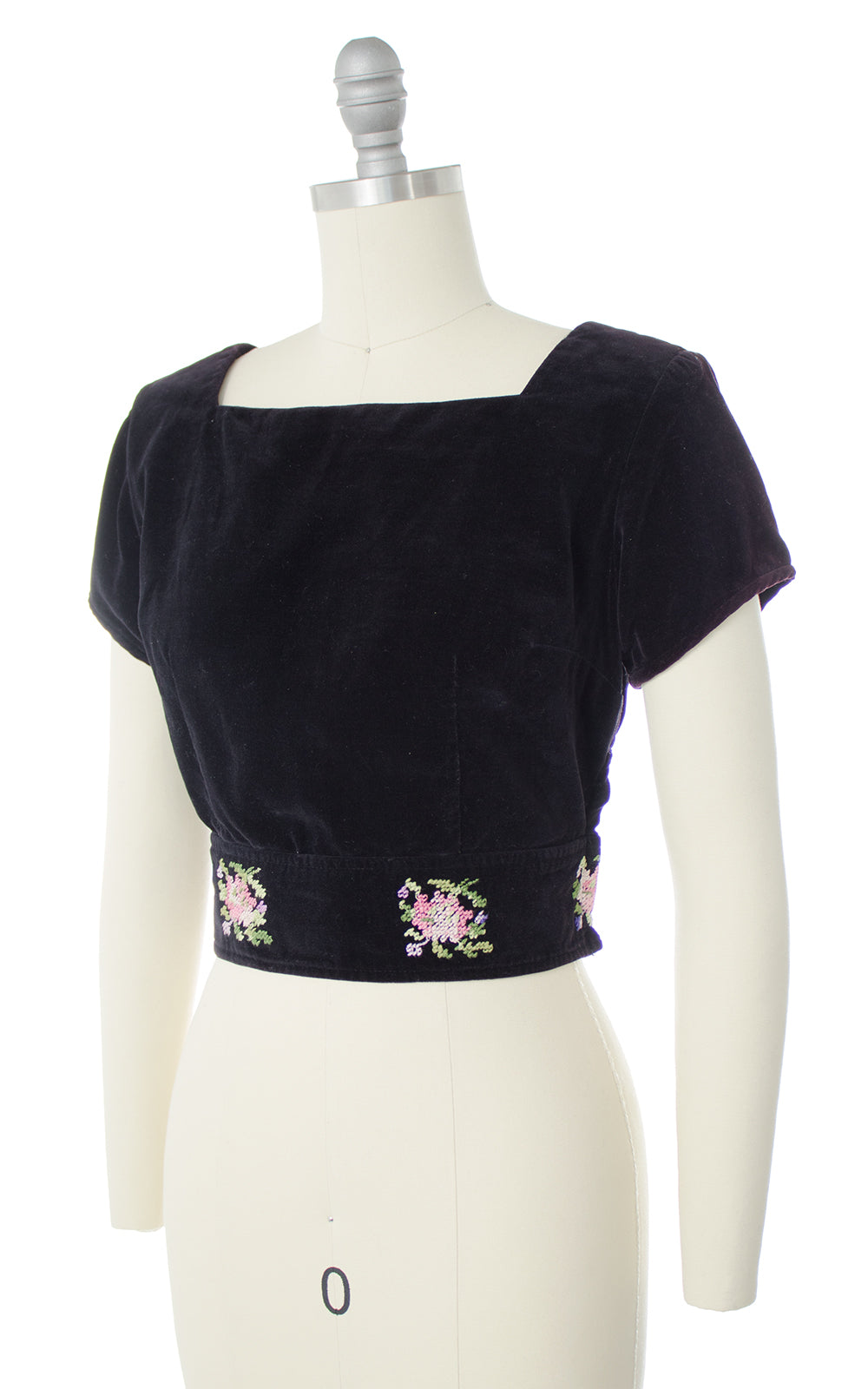 1950s Floral Embroidered Velvet Crop Top