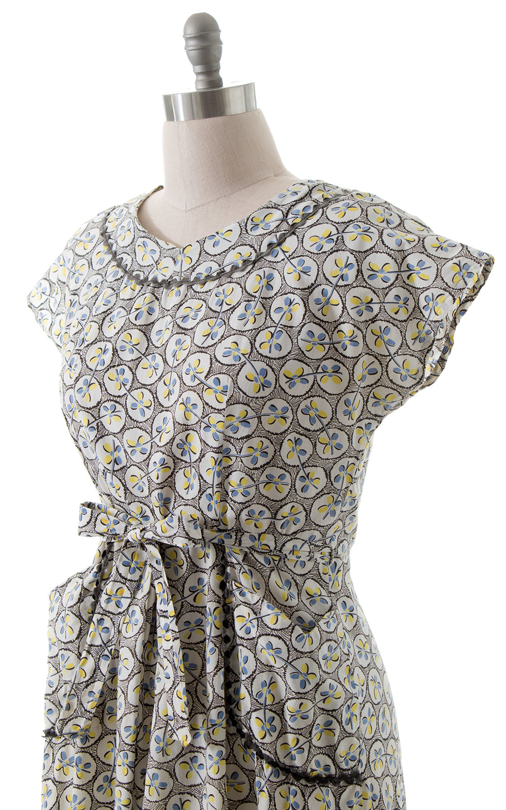 1950s Floral Cotton Wrap Dress