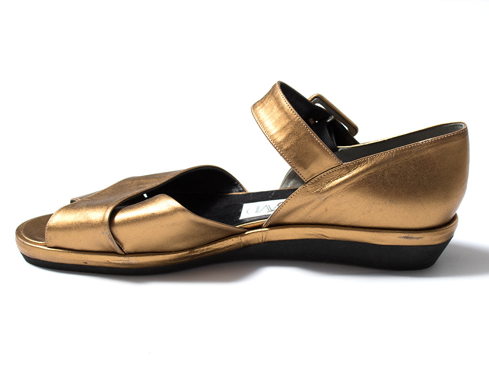 1980s 1990s Metallic Gold Leather Wedge Sandals