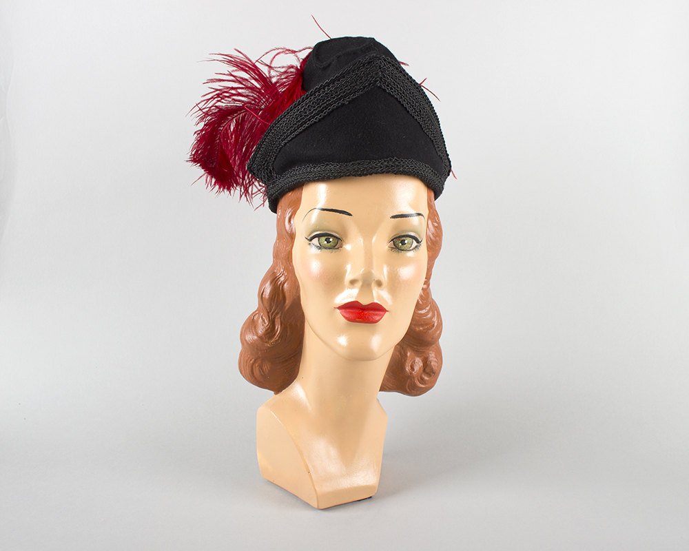 Vintage 1940s Hat | 40s Ostrich Feather Black Wool Felt Tilt Hat Red Plumage Formal Cocktail Hat